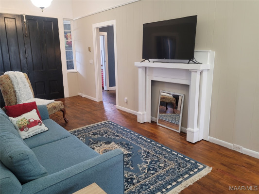 101 S Autauga Street