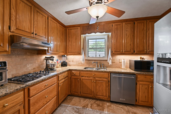 1689 Rambling Brook Lane