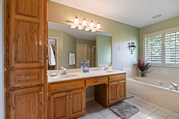 1689 Rambling Brook Lane