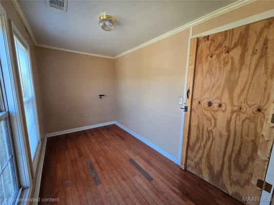 4097 Narrow Lane Road