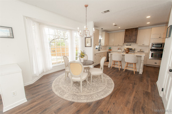 3051 Hill Hedge Drive