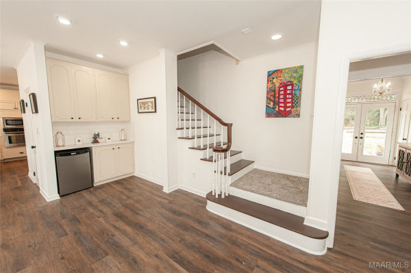 3051 Hill Hedge Drive