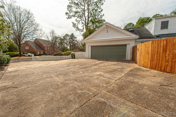 3051 Hill Hedge Drive