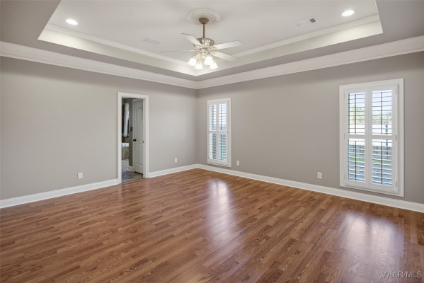 8696 Huntingdon Ridge Lane