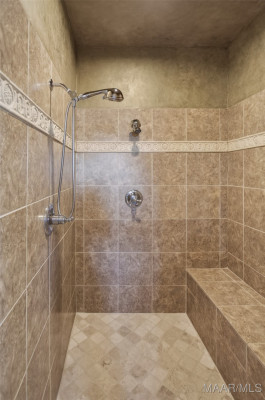 8696 Huntingdon Ridge Lane