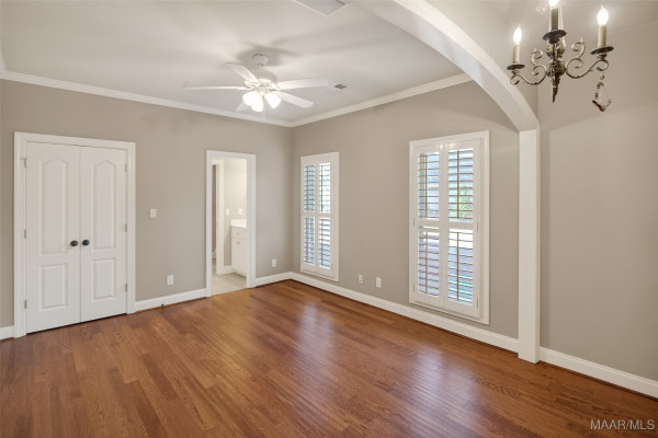 8696 Huntingdon Ridge Lane