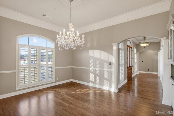 8696 Huntingdon Ridge Lane