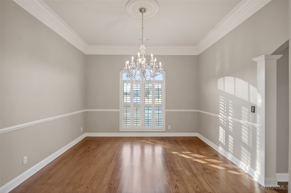 8696 Huntingdon Ridge Lane