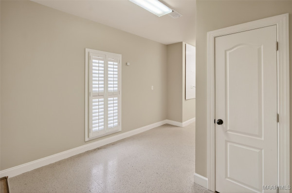 8696 Huntingdon Ridge Lane