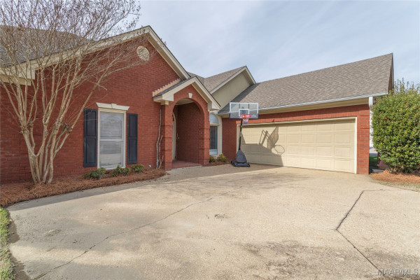 8712 STURBRIDGE Drive