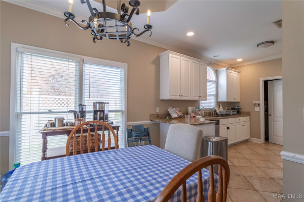 8712 STURBRIDGE Drive