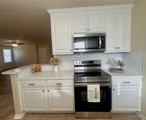 615 LITTLE FARM Road