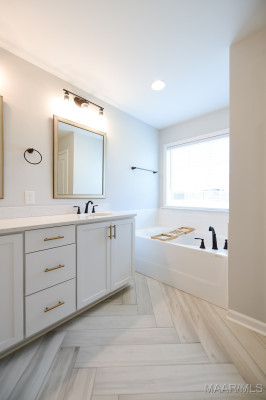 9900 Bluestone Circle