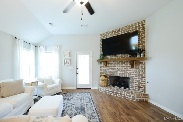 9900 Bluestone Circle