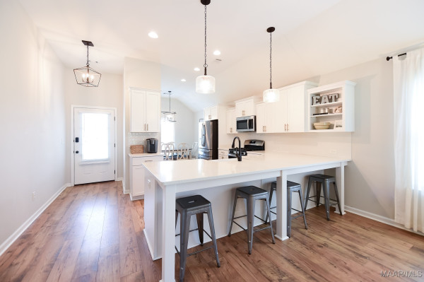 9900 Bluestone Circle