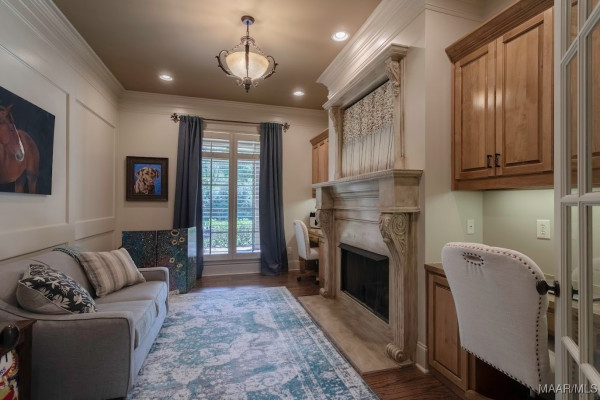 7565 Lakeridge Drive