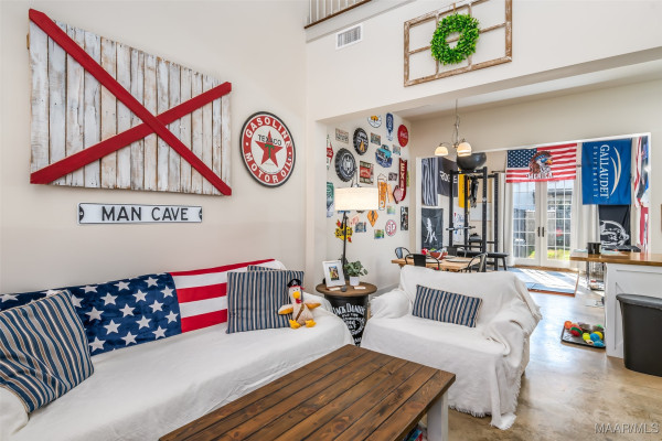 7732 LONG ACRE Street