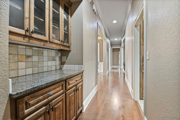 6224 HUNTERS Grove