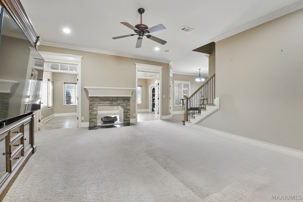 6224 HUNTERS Grove
