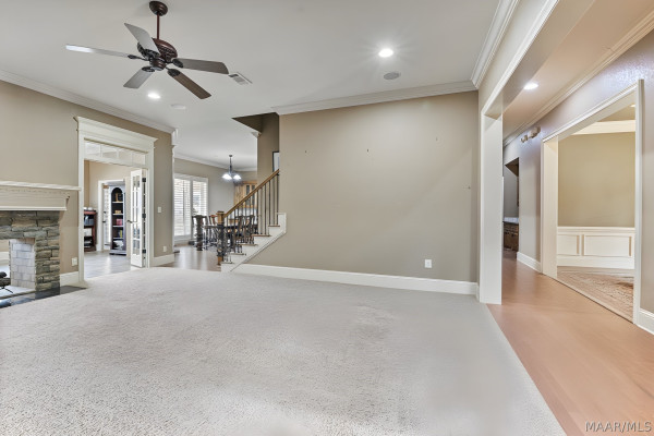 6224 HUNTERS Grove