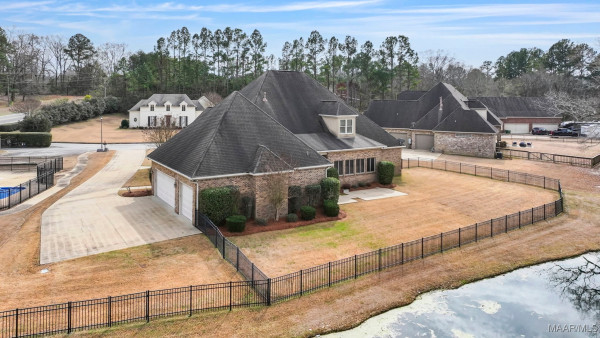 6224 HUNTERS Grove