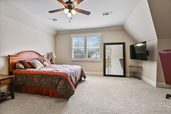 6224 HUNTERS Grove