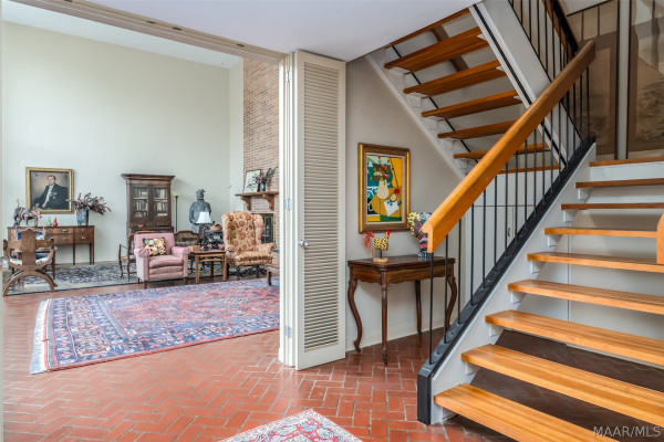 2307 Allendale Place