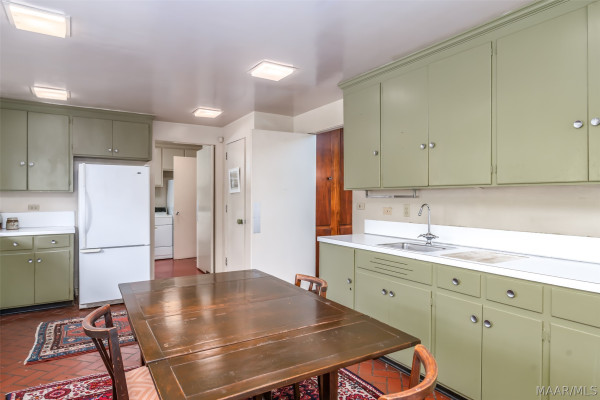 2307 Allendale Place