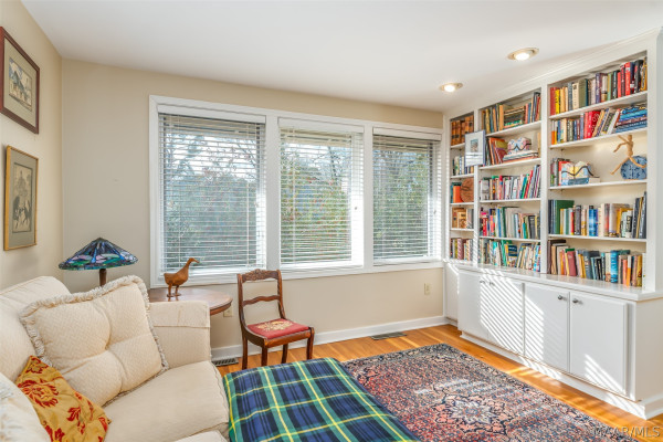 2307 Allendale Place