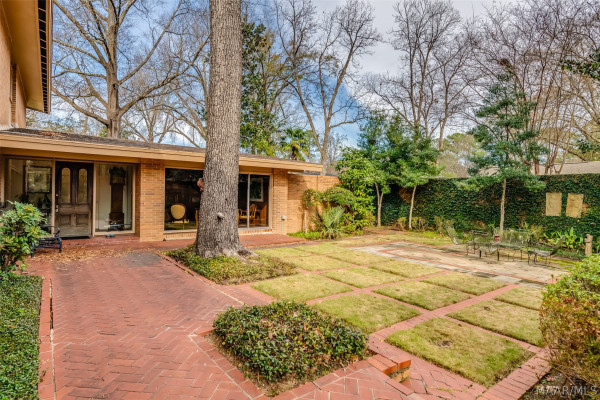 2307 Allendale Place