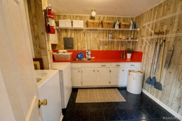 3424 Sommerville Drive