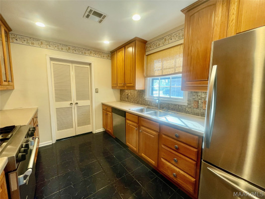 3424 Sommerville Drive