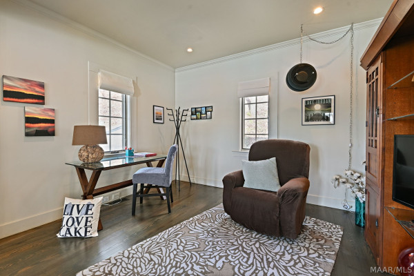 1413 RIVER Road
