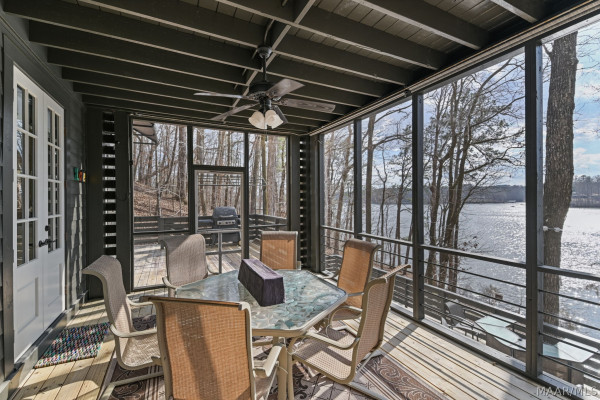 1413 RIVER Road