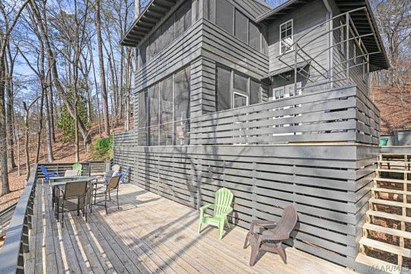 1413 RIVER Road
