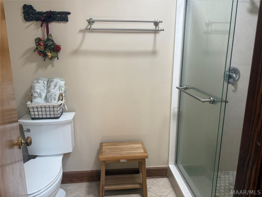 7649 HALCYON FOREST TR .