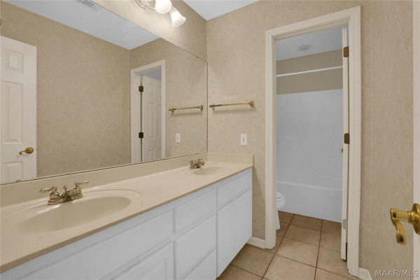 7955 Bridgewater Trace