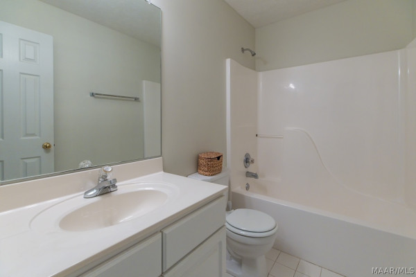 7233 Heathermoore Loop