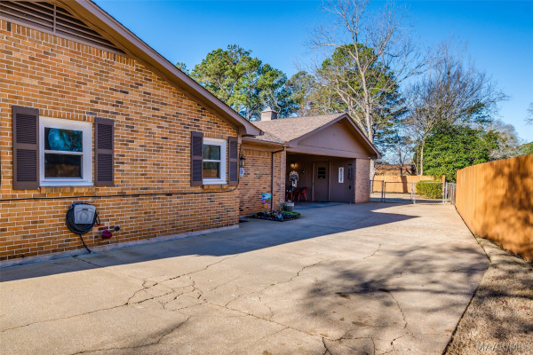 104 Tuckabatchee Court