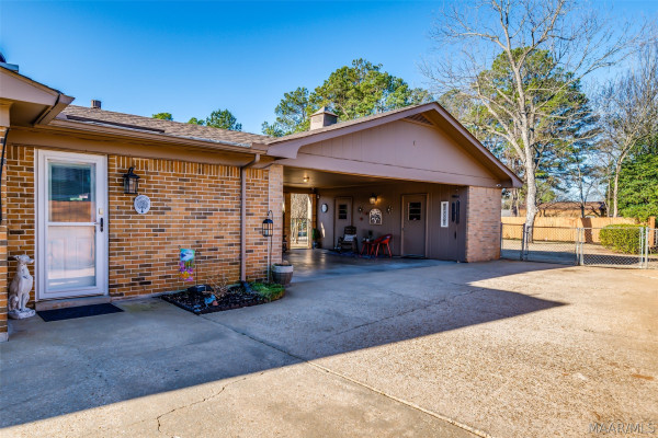 104 Tuckabatchee Court