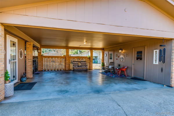 104 Tuckabatchee Court