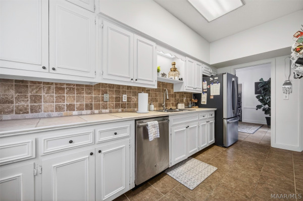 1410 Glen Grattan Drive