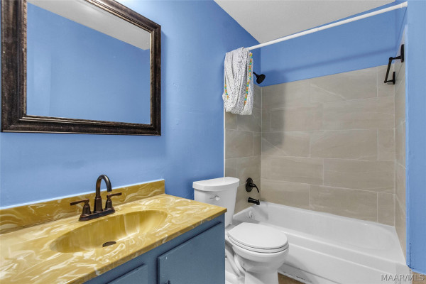 2746 Bonnie Crest Court