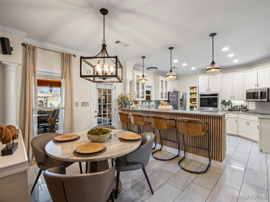 229 W Farmington Trace