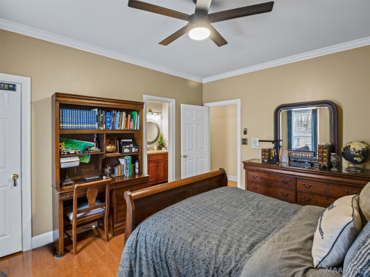 229 W Farmington Trace