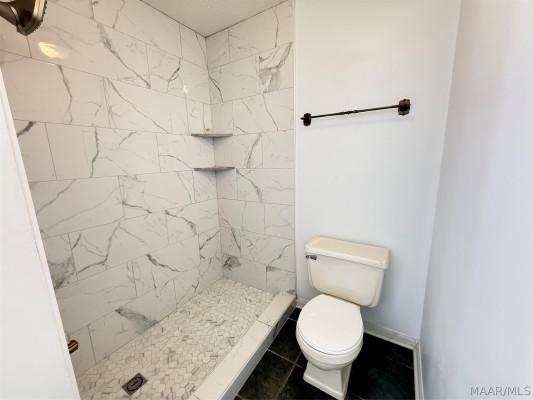 6212 Willow Glen Drive