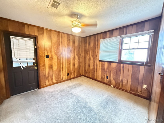 6212 Willow Glen Drive