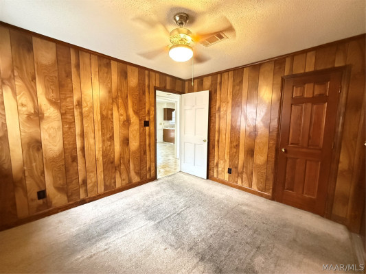 6212 Willow Glen Drive