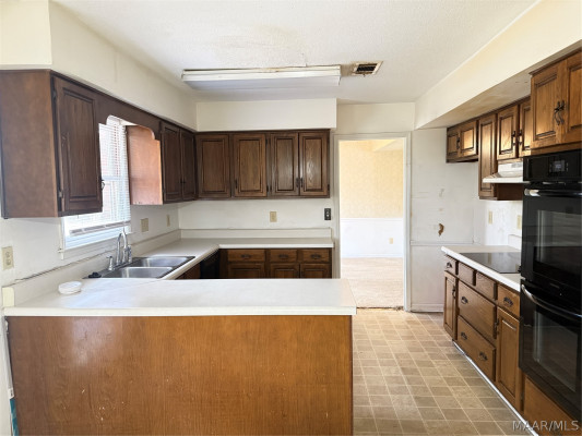 6212 Willow Glen Drive