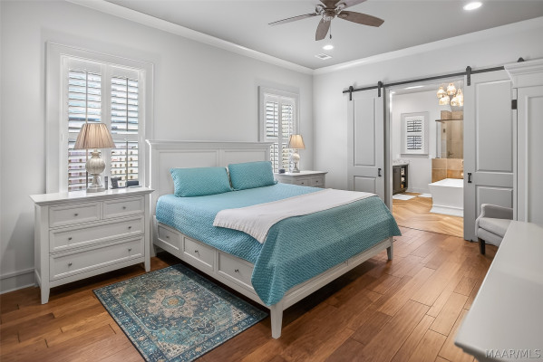 9536 Crescent Lodge Drive